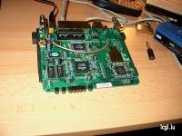 naked Linksys WRT54G router